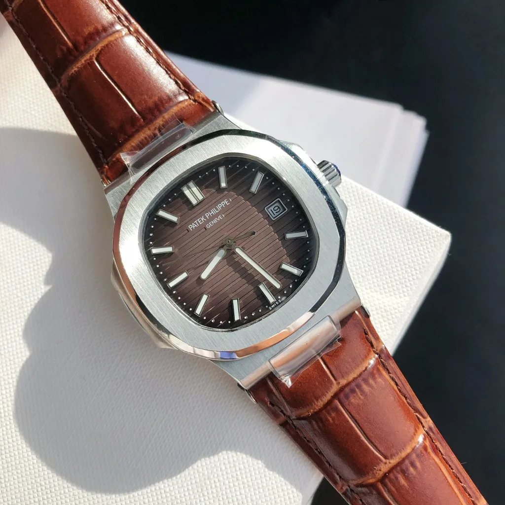 【Foreign trade import】💰2400! Patek Philippe's "Nautilus" Citizen movement comes with new feedback [Movement] Paired with GD's focus on the new Citizen 8215 movement imported from Japan, it inherits Citizen's high-quality, stable and cost-effective advantages, 0️⃣ worries about repairs [Case] 316L stainless steel case CNC technology restores the original shell shape and curvature one to one, pursuing the original 0️⃣ gap [Bracelet] Using 316 stainless steel custom-grade ergonomic bracelet [Dial] Adhering to the fineness of the big manufacturers, we strictly pursue the gap between the text lines, the thickness of the scales, and the luminous color, and strive to synchronize the 0️⃣ gap with the genuine ones ⚠️ Please look for the exclusive quality of GD products